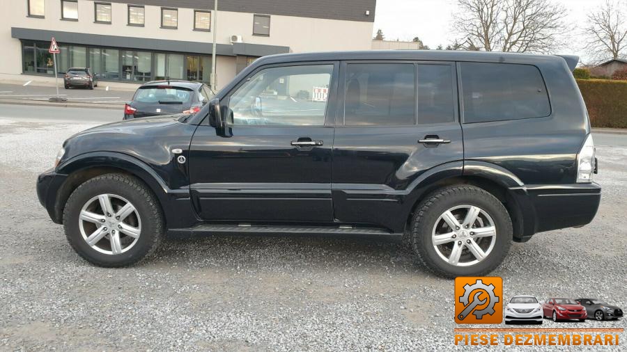 Ansamblu stergatoare mitsubishi pajero 2010