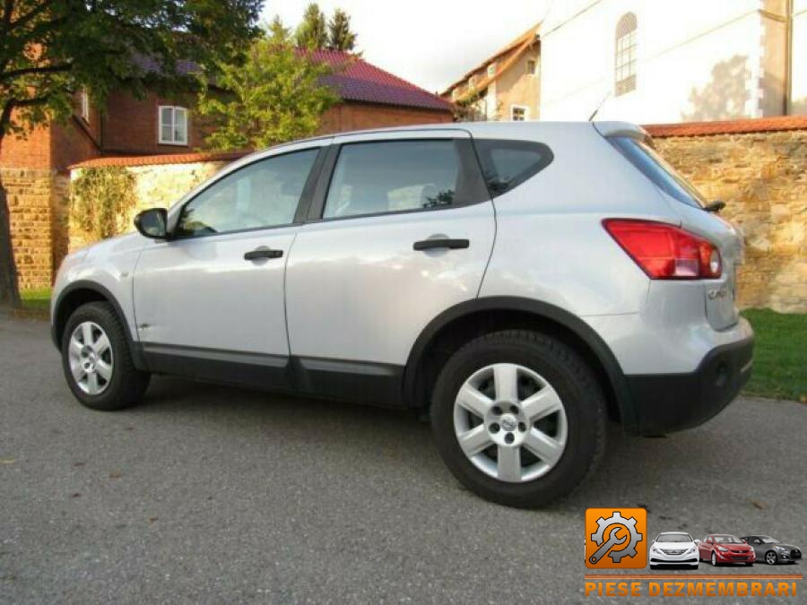 Arcuri nissan qashqai 2011