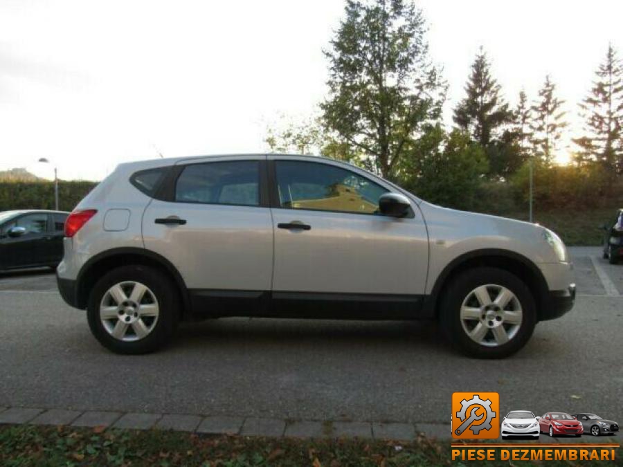 Arcuri nissan qashqai 2011