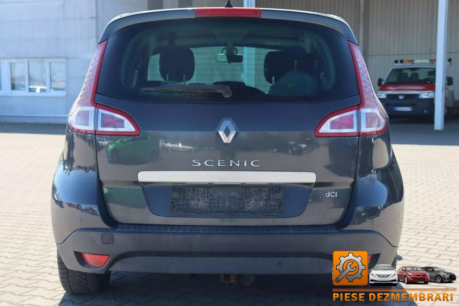 Arcuri renault scenic 2012