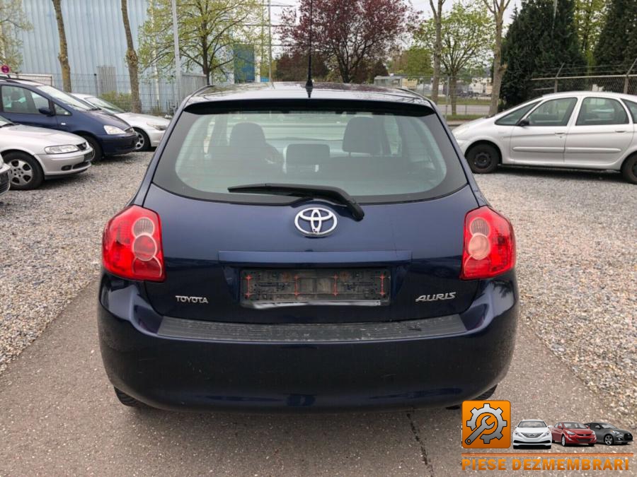 Arcuri toyota auris 2010