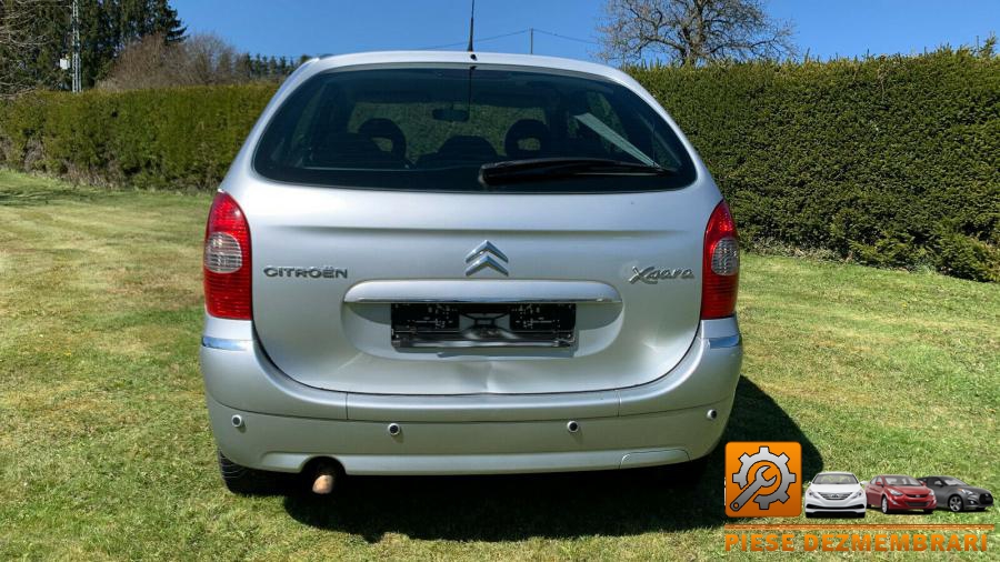 Aripa fata citroen xsara picasso 2008