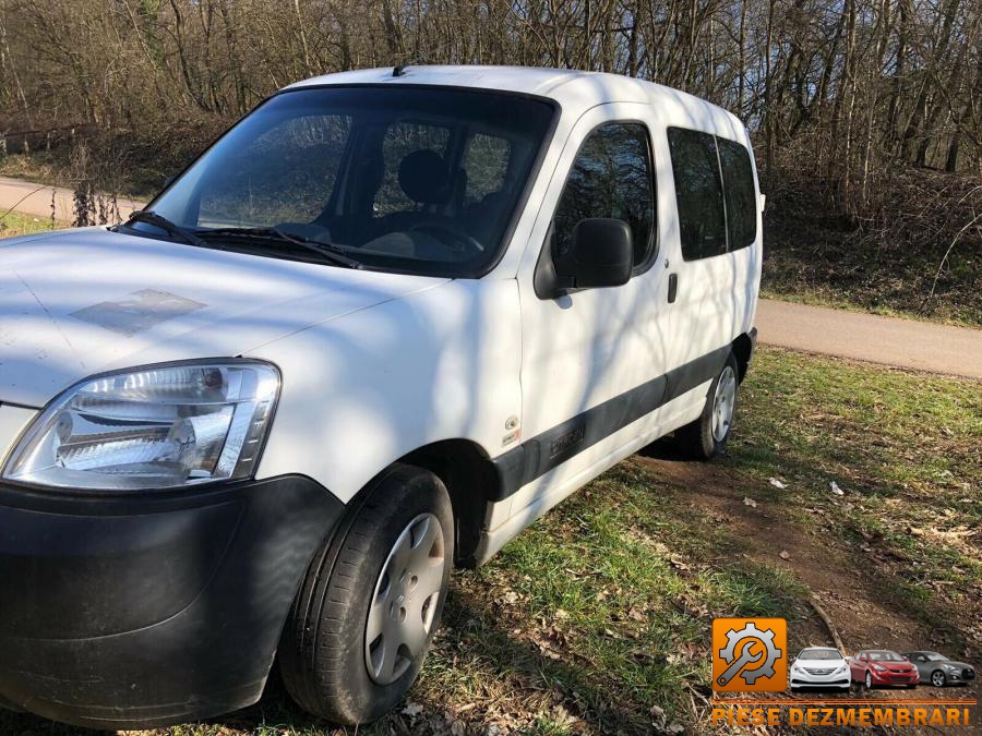 Aripa spate citroen berlingo 2005