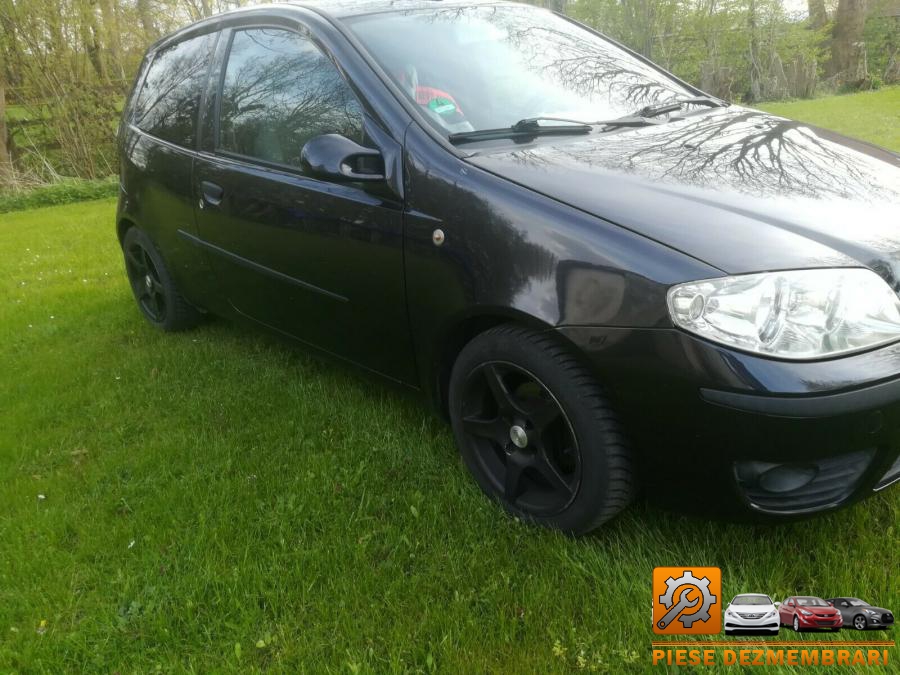 Aripa spate fiat punto 2008