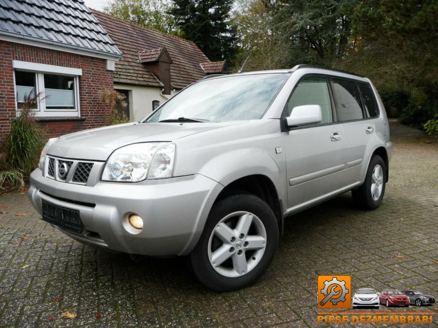 Aripa spate nissan x trail 2011