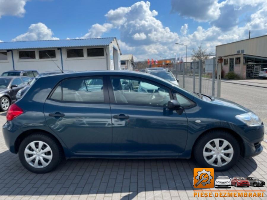 Baie ulei toyota auris 2010