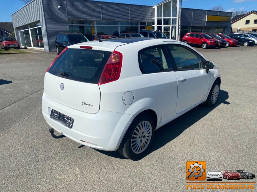 Balamale hayon fiat grande punto 2010