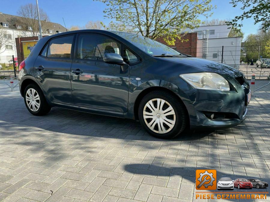 Bancheta spate toyota auris 2010