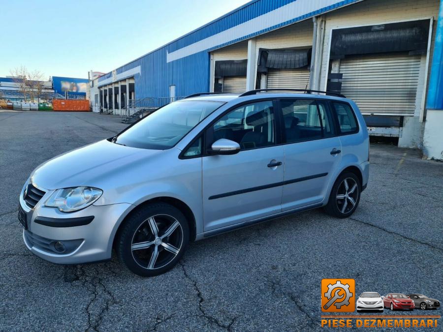 Bancheta spate volkswagen touran 2012