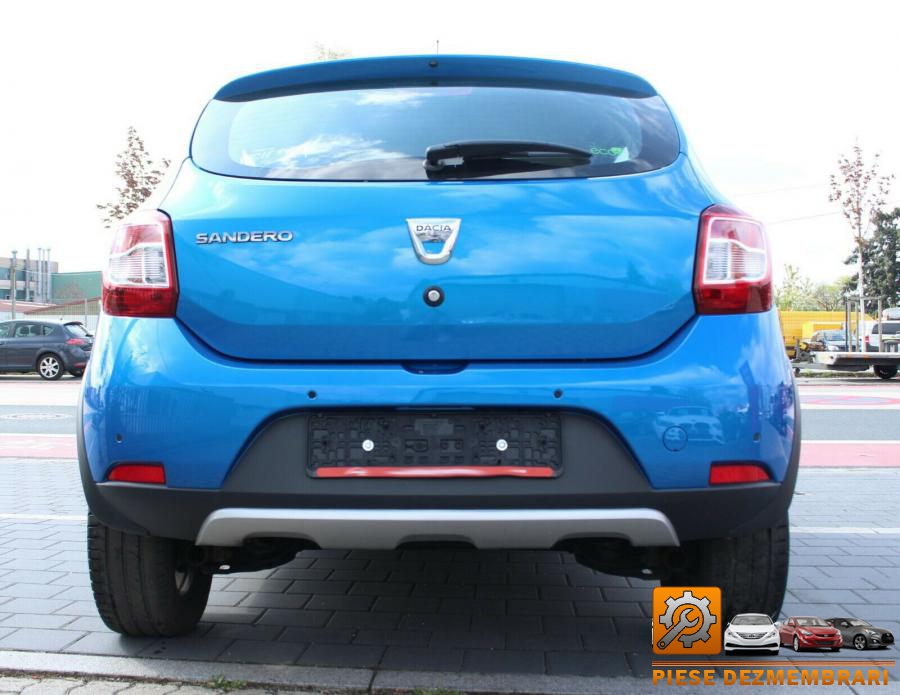 Bara fata dacia sandero stepway 2017