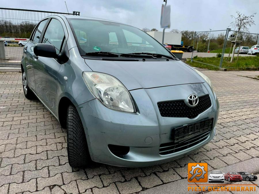 Bara fata toyota yaris 2009