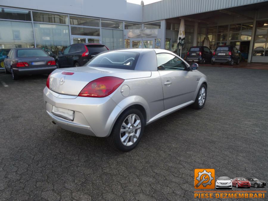 Bara spate opel tigra b 2006