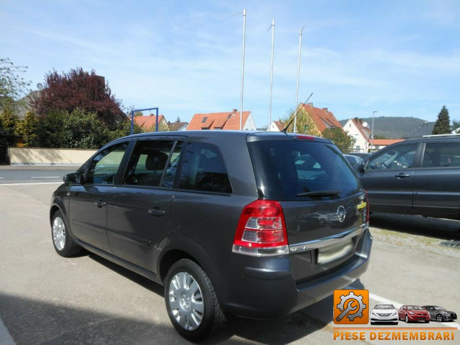 Bara spate opel zafira b 2009