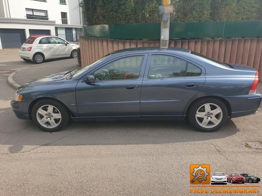 Bara spate volvo s60 2005