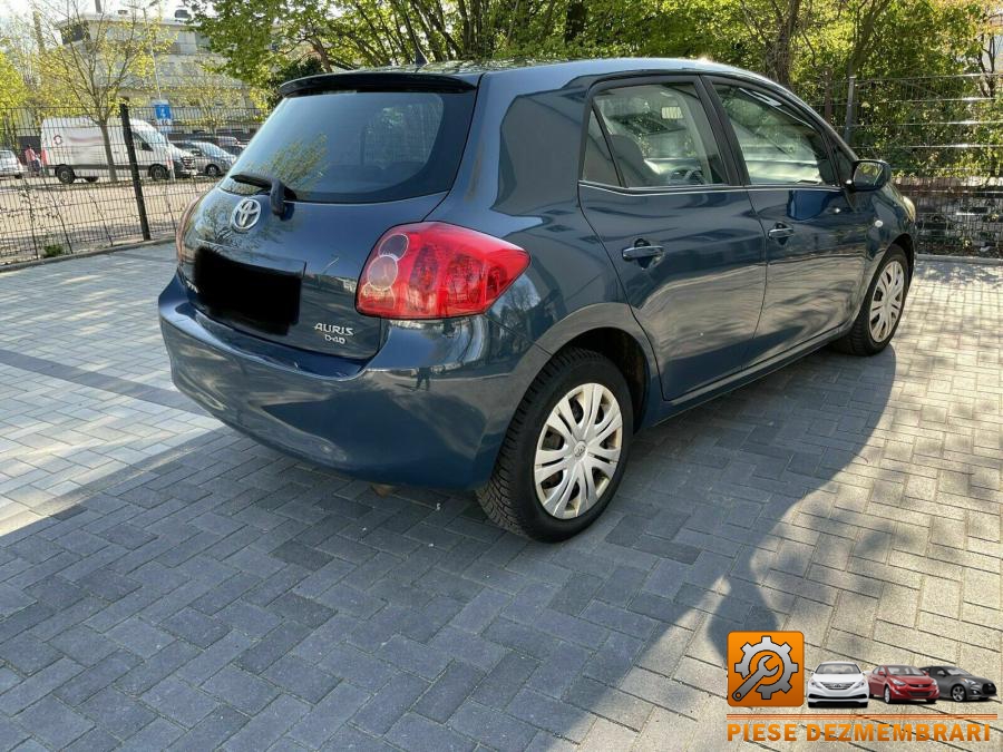 Bascula toyota auris 2010