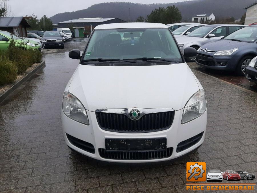 Bloc lumini skoda fabia 2011