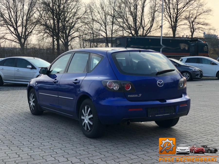 Bloc relee mazda 3 2010