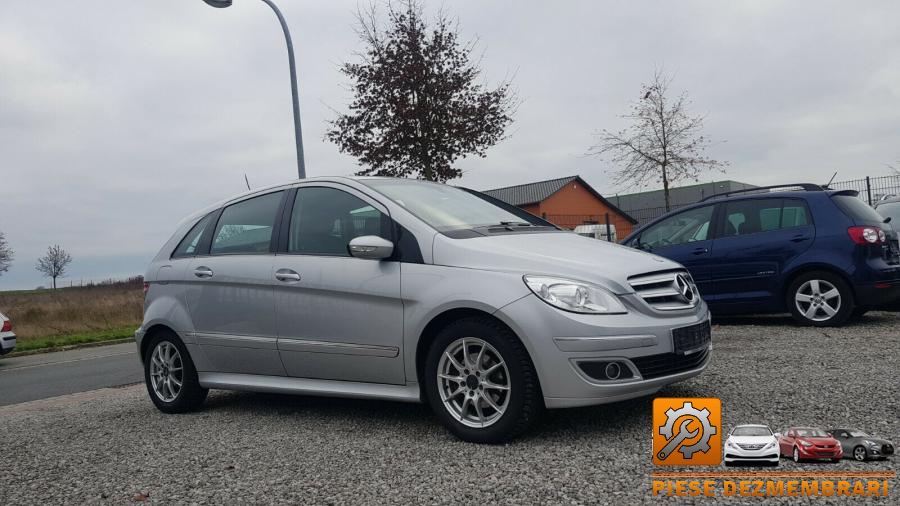 Bloc relee mercedes b class 2008