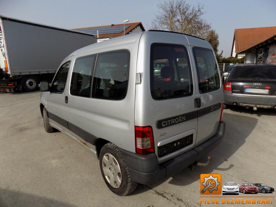 Bloc sigurante motor citroen berlingo 2005