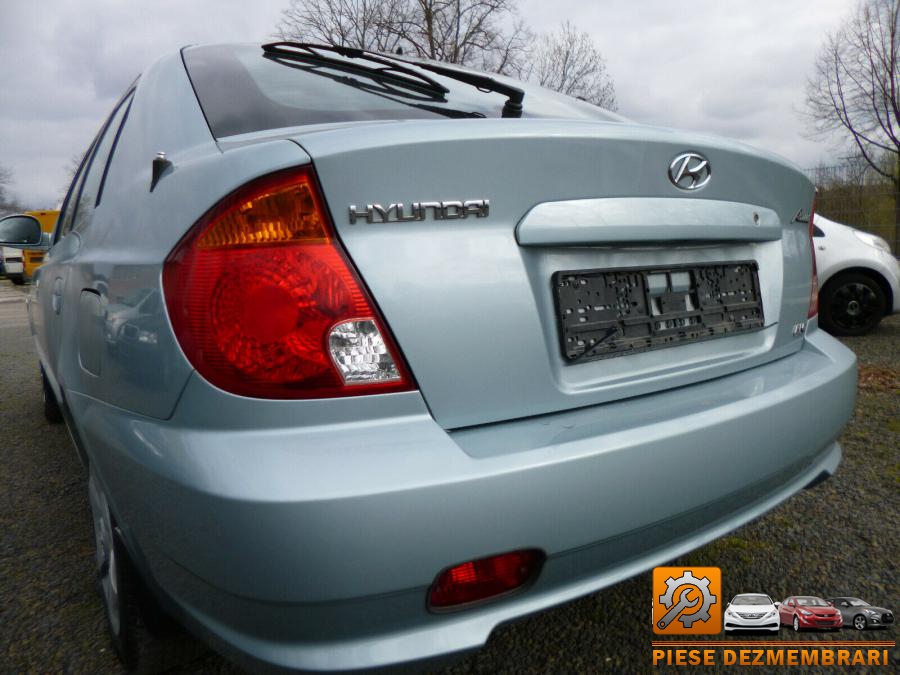 Capac culbutori hyundai accent 2010