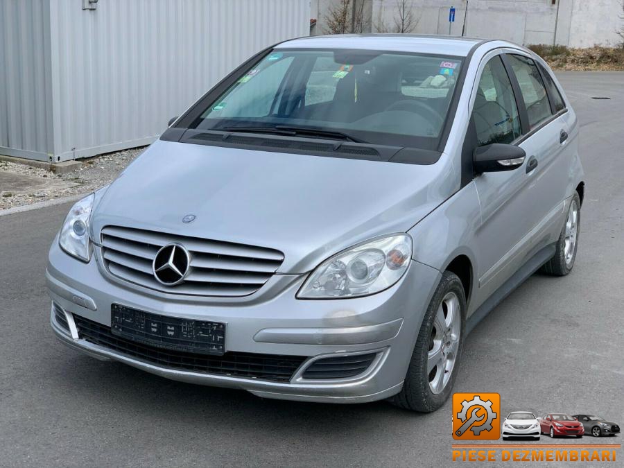 Capac culbutori mercedes b class 2008