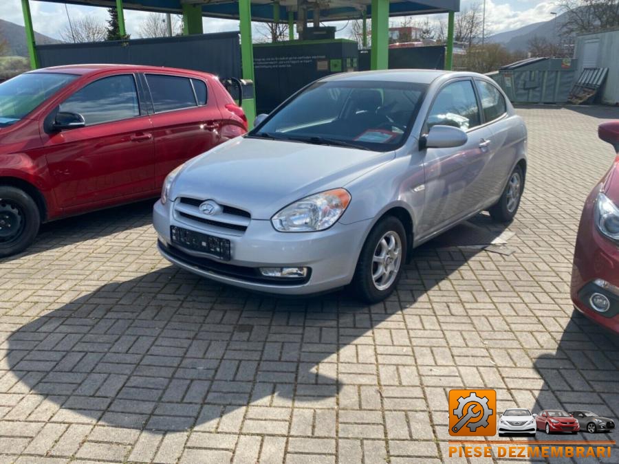 Capac distributie hyundai accent 2010