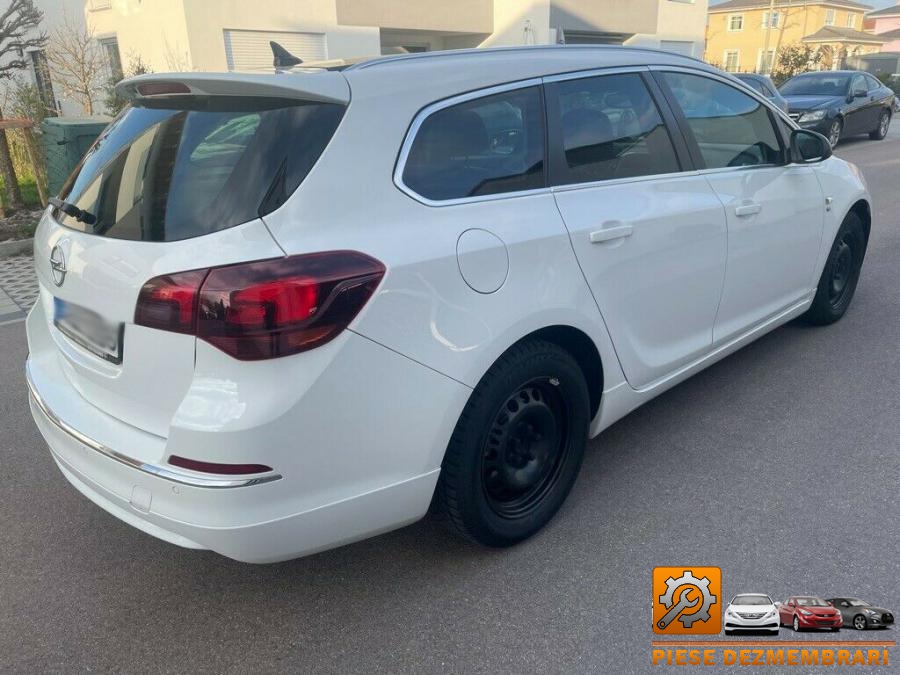 Capota spate opel astra j 2014