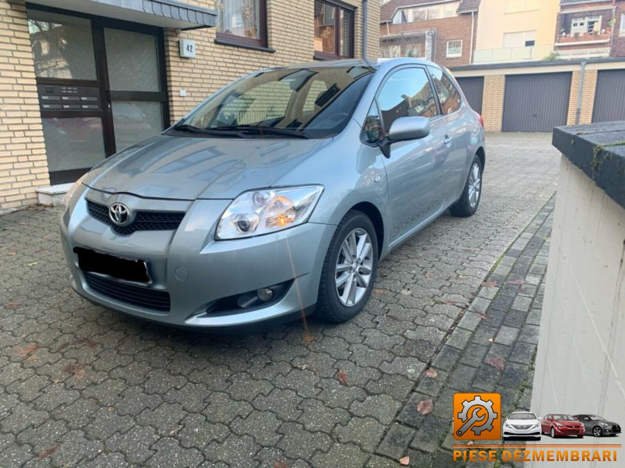 Capota spate toyota auris 2010