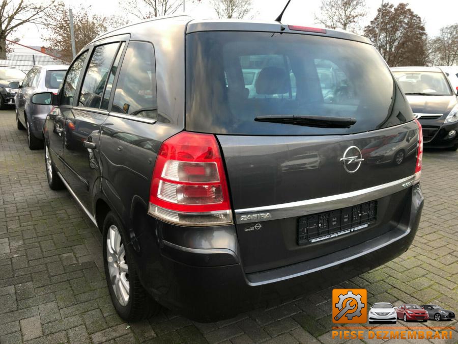 Centuri de siguranta opel zafira b 2009