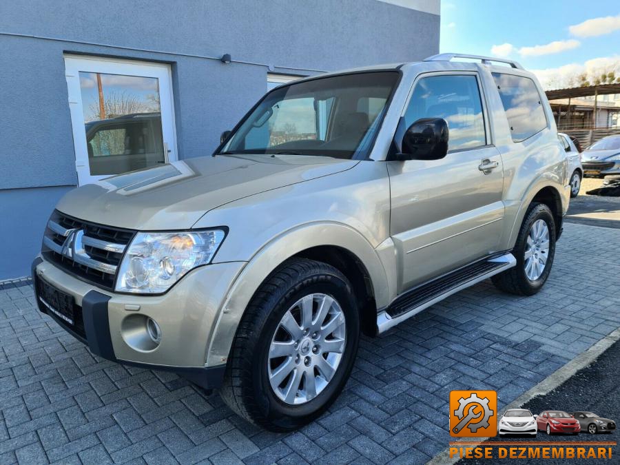 Fuzeta mitsubishi pajero 2010