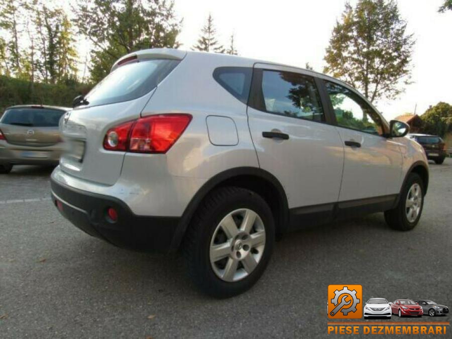 Hayon nissan qashqai 2011