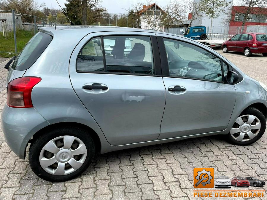 Hayon toyota yaris 2009