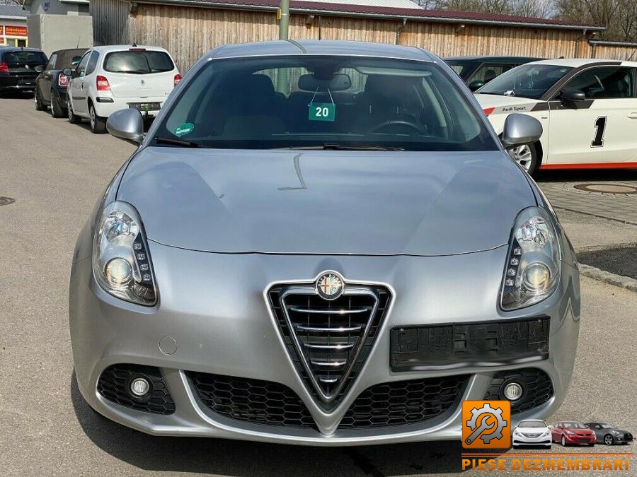 Lampi spate alfa romeo giulietta 2010