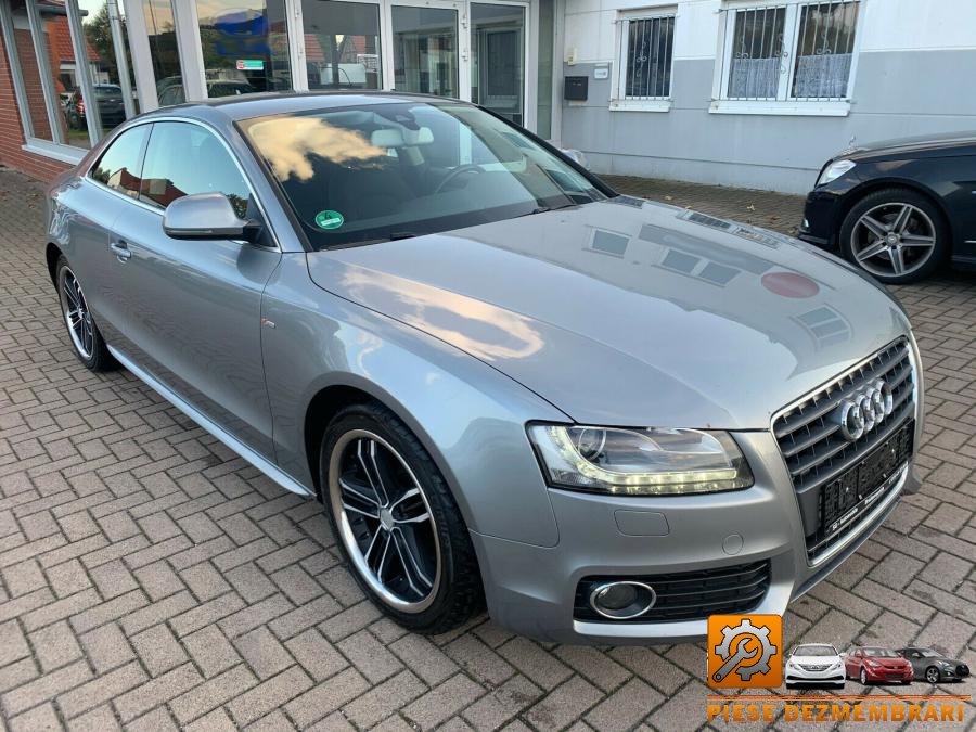 Lampi spate audi a5 2011