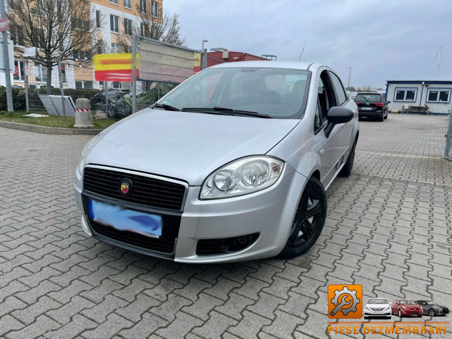 Lampi spate fiat linea 2011