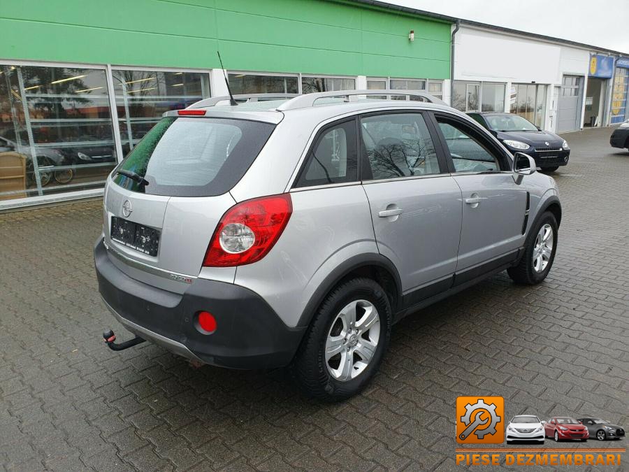 Lampi spate opel antara 2010