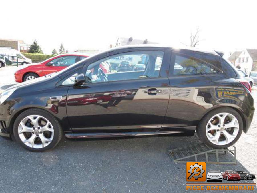 Lampi spate opel corsa d 2011