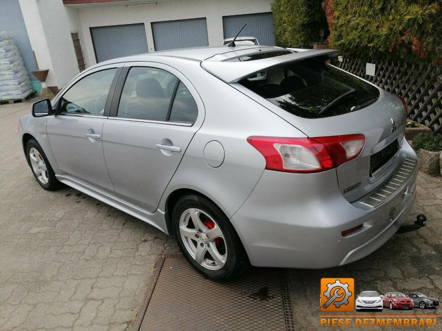 Luneta mitsubishi lancer 2008