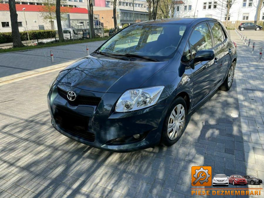 Luneta toyota auris 2010