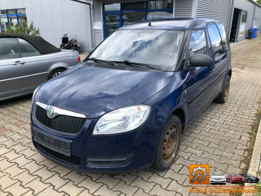 Motoras stropitor parbriz skoda roomster 2011