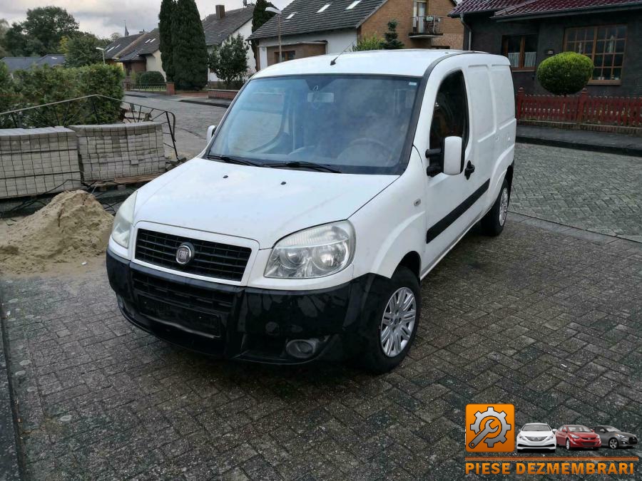 Oglinzi fiat doblo 2009