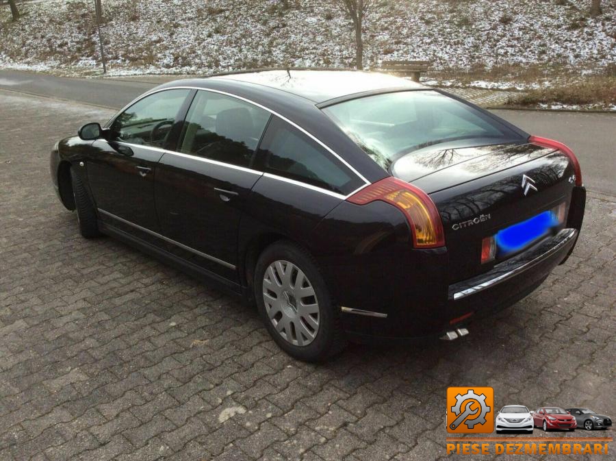 Pompa de apa citroen c6 2010