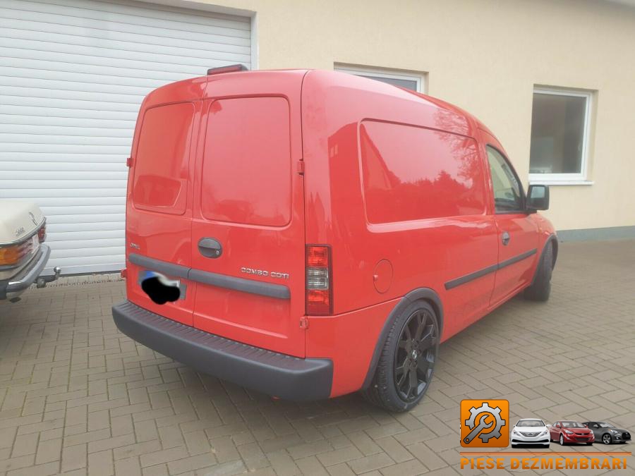 Pompa injectie opel combo 2010