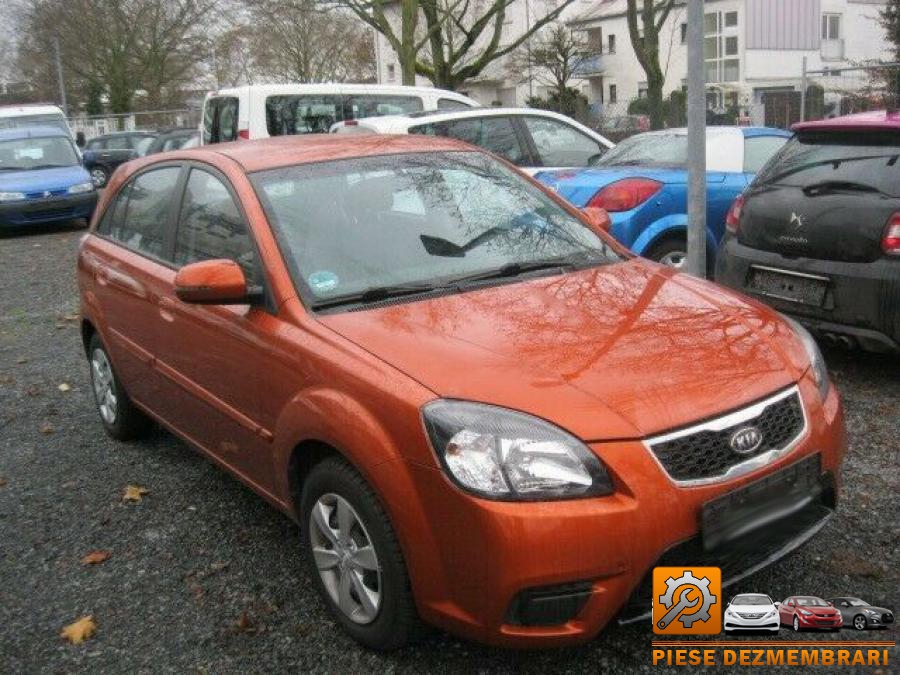 Pompa motorina kia rio 2010