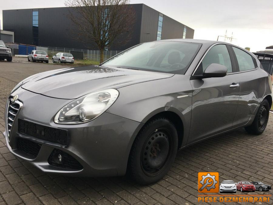 Proie ceata alfa romeo giulietta 2010