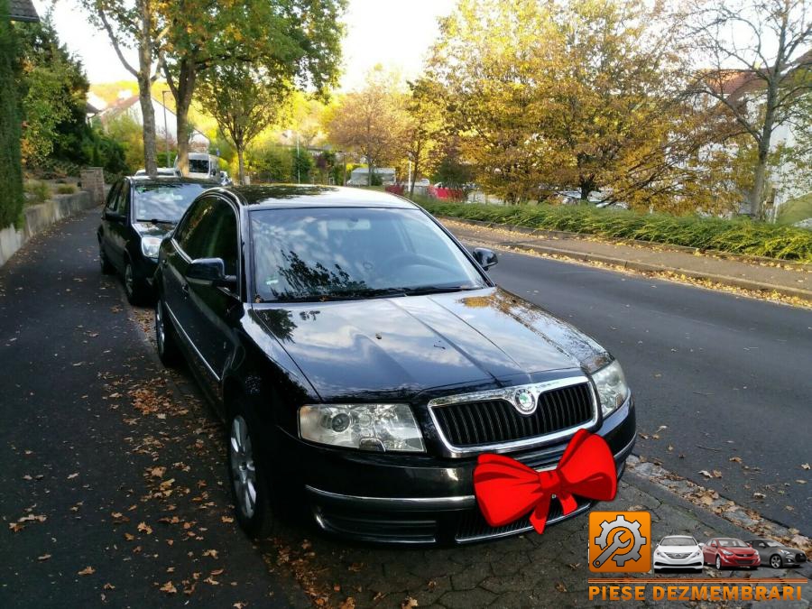 Proiectoare ceata skoda superb 2009