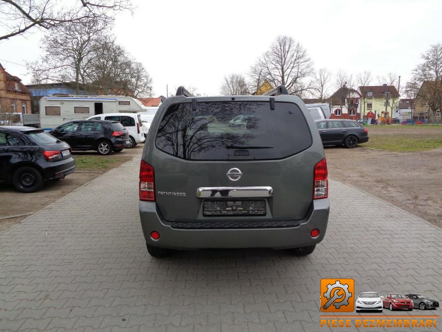 Rampa injectoare nissan pathfinder 2011