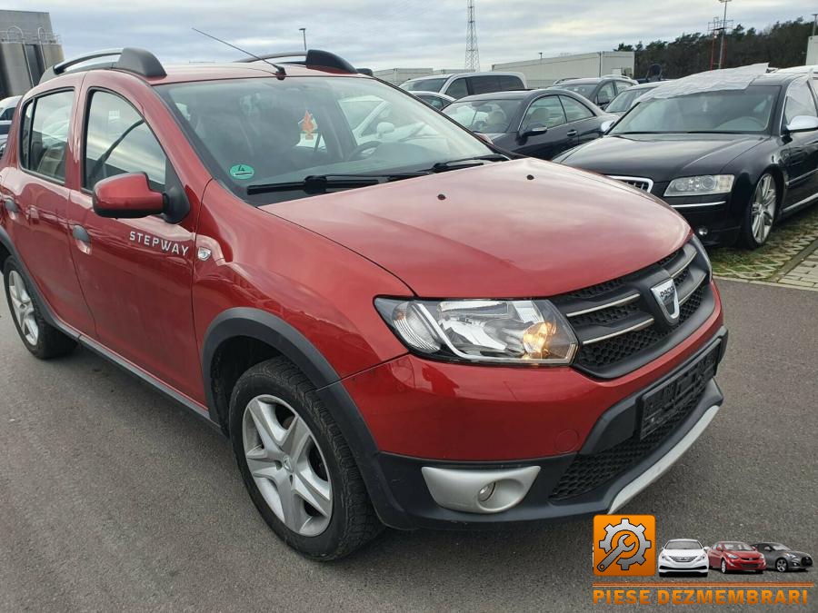 Semiaripa dacia sandero stepway 2017