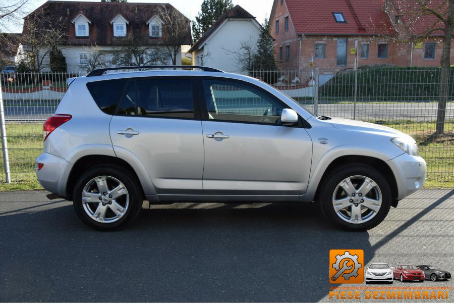 Semnalizari spate toyota rav 4 2011