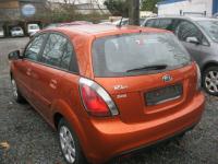 Bandouri kia rio 2010